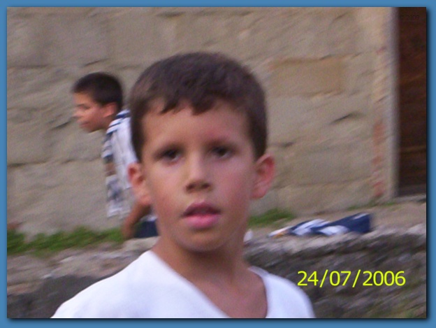 602x446 pixels (83K)